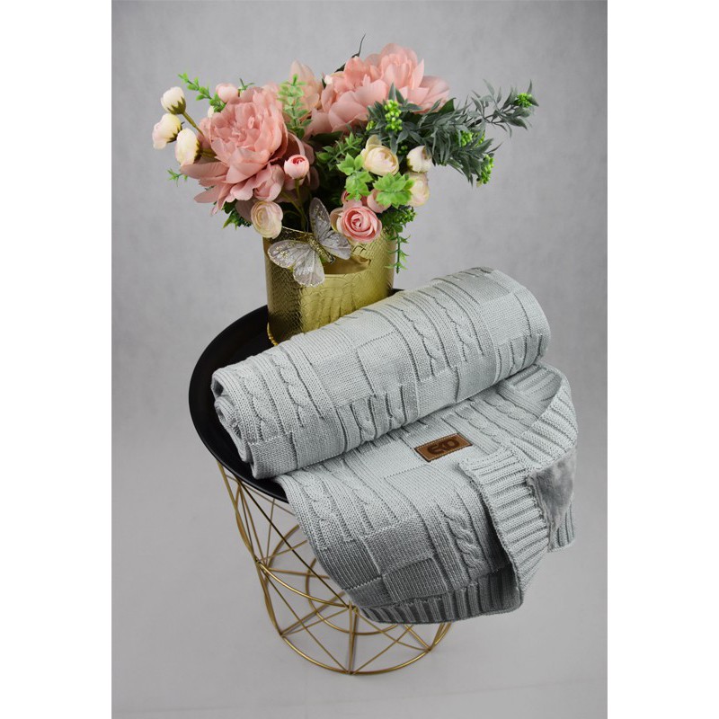 Knitted blanket with fur fabric lining GREY