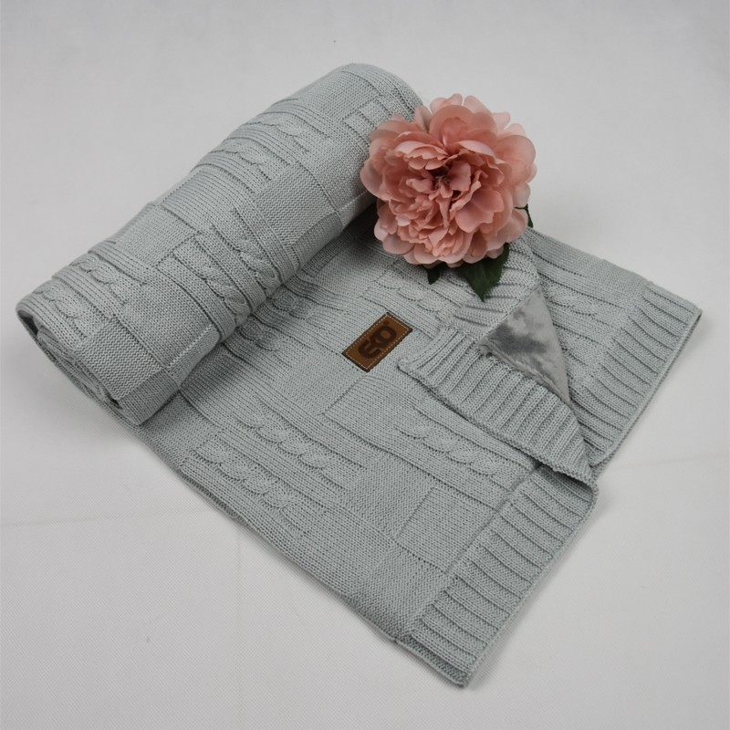 Knitted blanket with fur fabric lining GREY