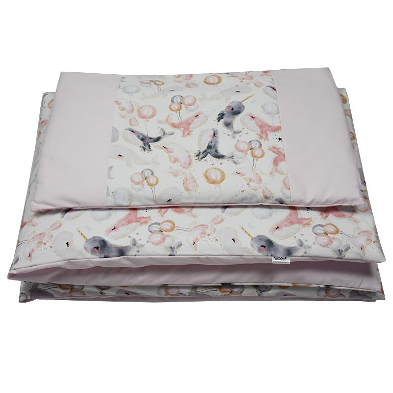 Set fürs Bettchen aus bedruckter Baumwolle 120x90 cm WHALE/PINK Set fürs Bettchen aus bedruckter Baumwolle 120x90 cm WHALE/PINK
