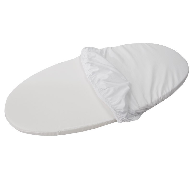 Moses basket with basket stand and equipment Moses basket with basket stand and equipment