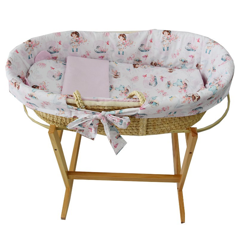 Moses basket with basket stand and equipment Moses basket with basket stand and equipment