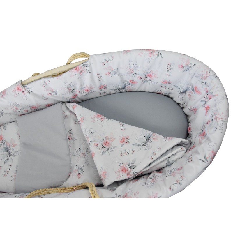 Moses basket with basket stand and equipment Moses basket with basket stand and equipment