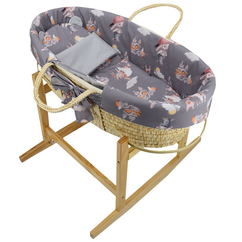 Moses basket with basket stand and equipment Moses basket with basket stand and equipment