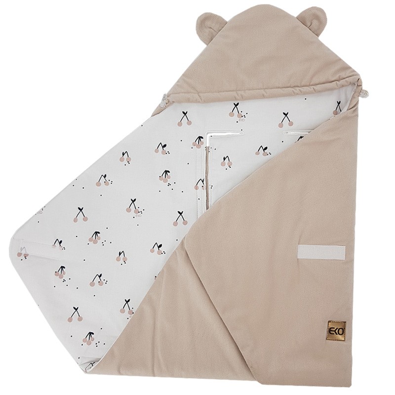 Schlafsack für den Kindersitz VELVET 3- und 5-Punkt-Gurte CHERRIES Schlafsack für den Kindersitz VELVET 3- und 5-Punkt-Gurte CHERRIES