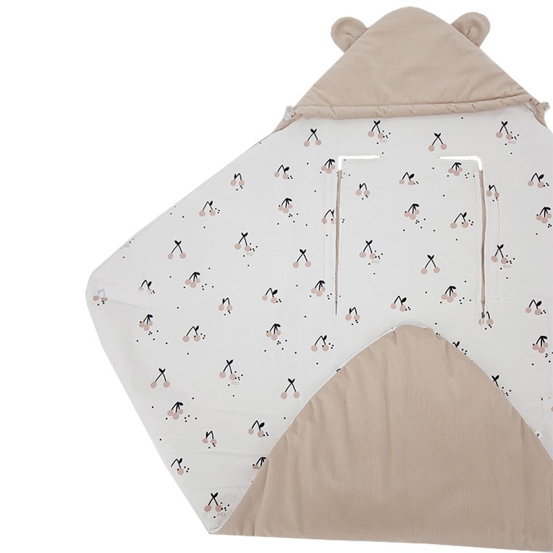 Schlafsack für den Kindersitz VELVET 3- und 5-Punkt-Gurte CHERRIES Schlafsack für den Kindersitz VELVET 3- und 5-Punkt-Gurte CHERRIES