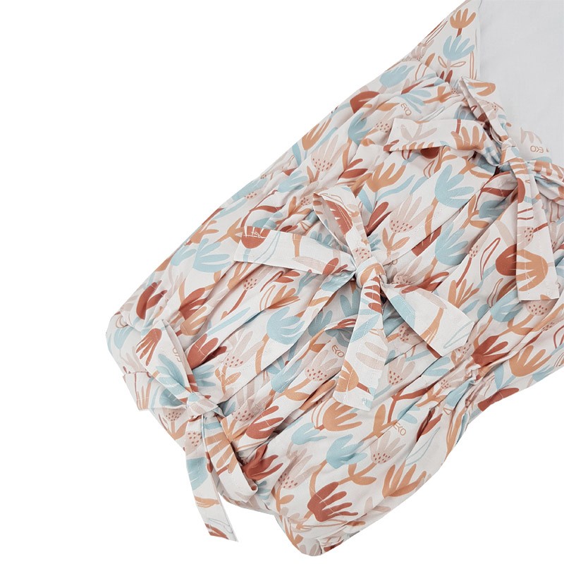 Printed Cotton Swaddle Blanket with Coconut BEIGE FLOWERS Printed Cotton Swaddle Blanket with Coconut BEIGE FLOWERS