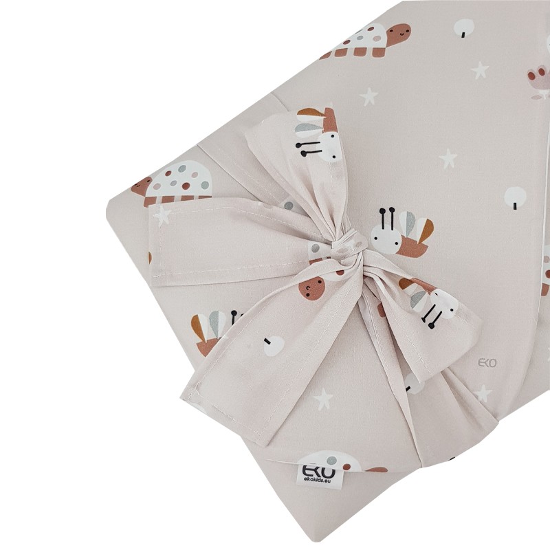 Printed Cotton Swaddle Blanket with Coconut BEES Printed Cotton Swaddle Blanket with Coconut BEES