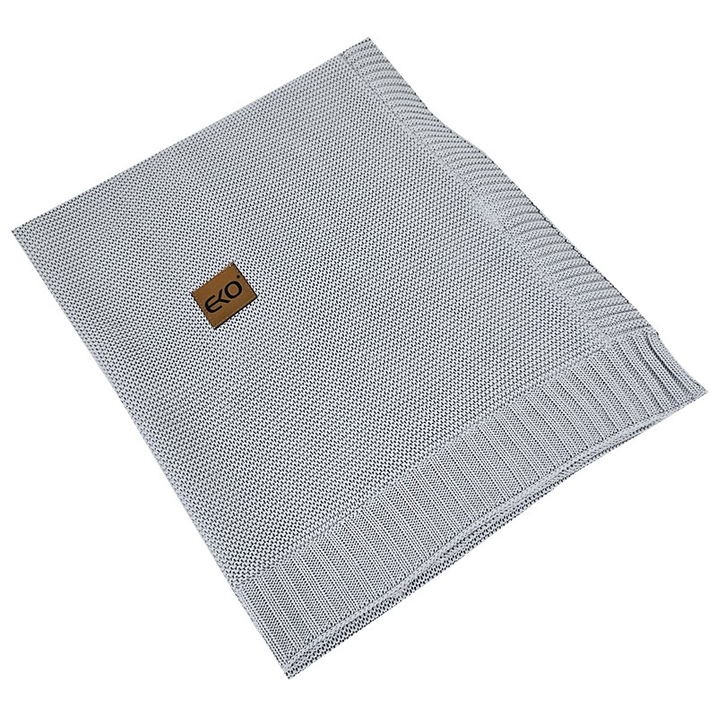 Bamboo knitted blanket with fur fabric lining GREY Bamboo knitted blanket with fur fabric lining GREY