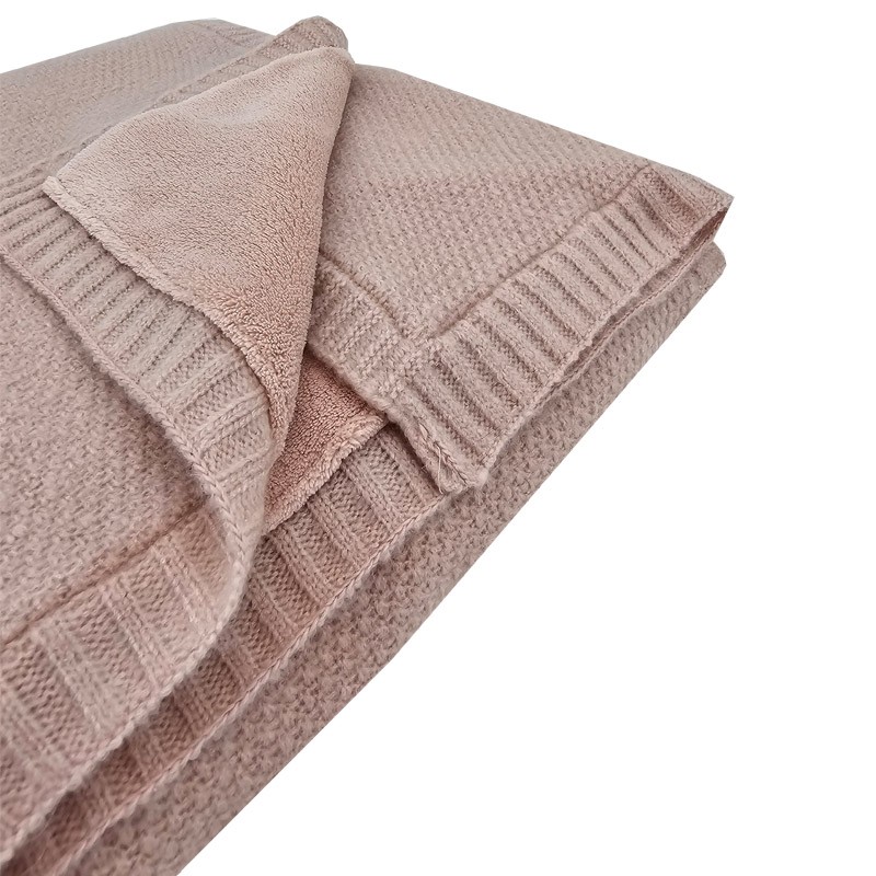 Couverture avec doublure en fourrure ROSE PINK Couverture avec doublure en fourrure ROSE PINK