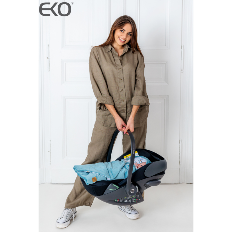 Sac de couchage pour siège auto VELVET ceintures 3 et 5 points GIRAFFE/BLEU Sac de couchage pour siège auto VELVET ceintures 3 et 5 points GIRAFFE/BLEU