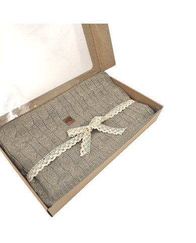 Koc dzianinowy 150x200 cm – VERONA TAUPE Koc dzianinowy 150x200 cm – VERONA TAUPE